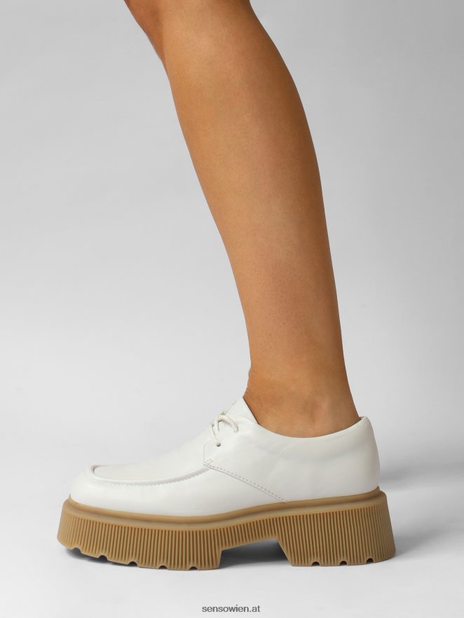Slipper aus Jai-Marzipan Senso 6NZ8L8520