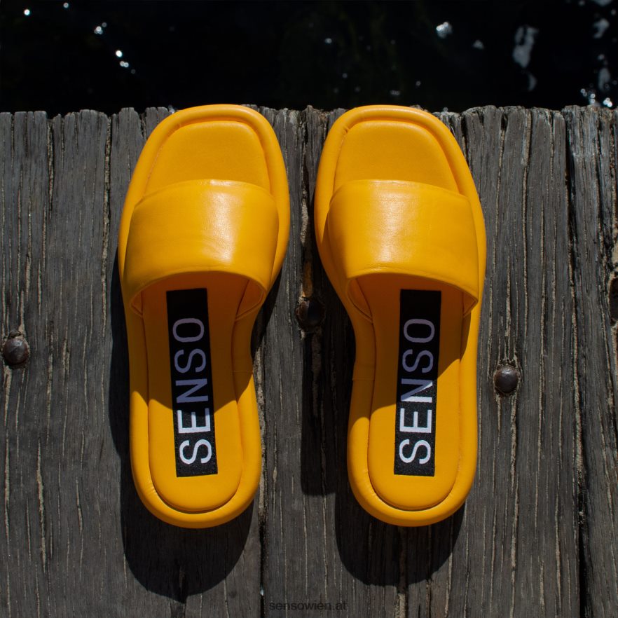 Sandalen von Bentley und Mango Senso 6NZ8L8476