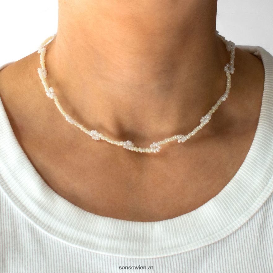 Schmuck, cremefarbener Gänseblümchen-Halsband, cremefarben Senso 6NZ8L8584